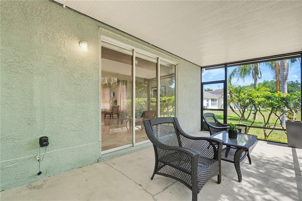 For Rent: $2,250 (3 beds, 2 baths, 2138 Square Feet)