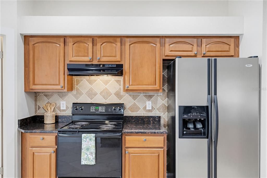 For Rent: $2,250 (3 beds, 2 baths, 2138 Square Feet)
