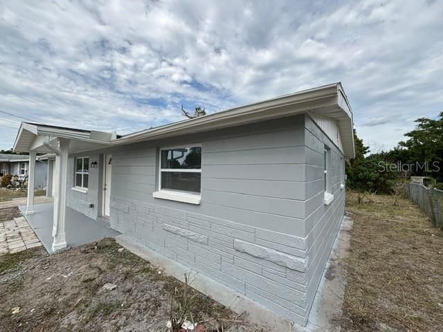 For Rent: $1,500 (2 beds, 1 baths, 1032 Square Feet)