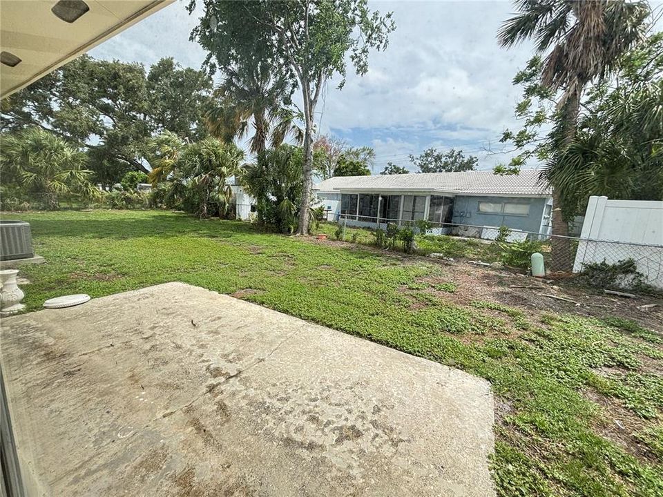 For Sale: $409,999 (3 beds, 2 baths, 1492 Square Feet)