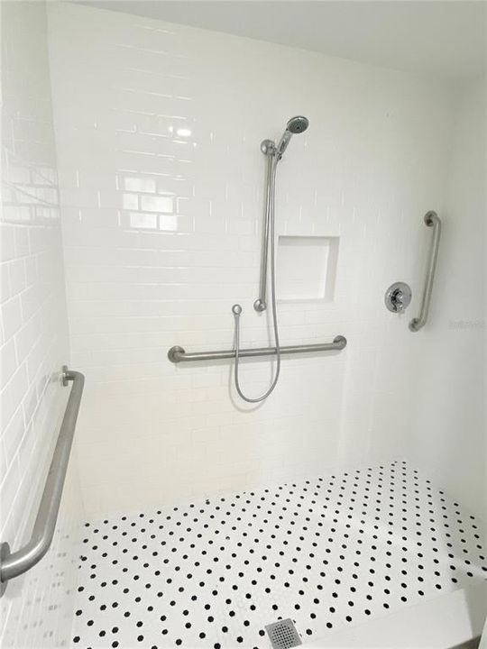 For Sale: $409,999 (3 beds, 2 baths, 1492 Square Feet)