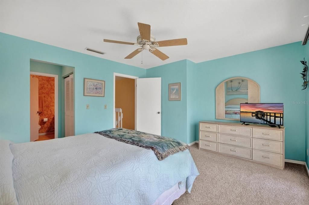 For Sale: $442,258 (2 beds, 2 baths, 1232 Square Feet)