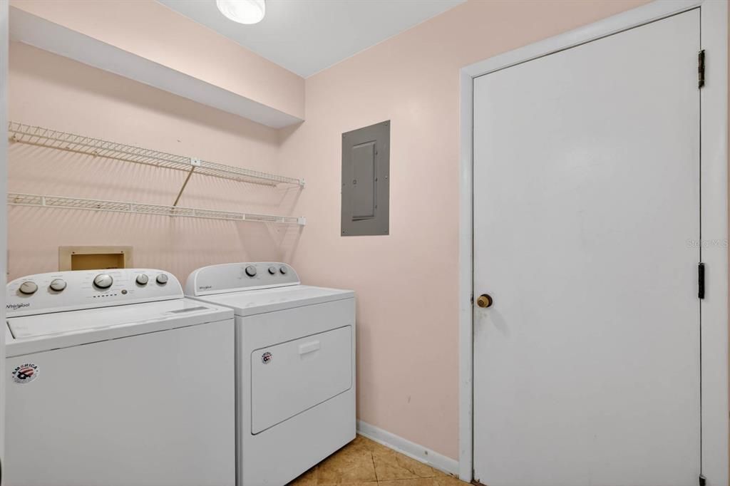 For Sale: $442,258 (2 beds, 2 baths, 1232 Square Feet)