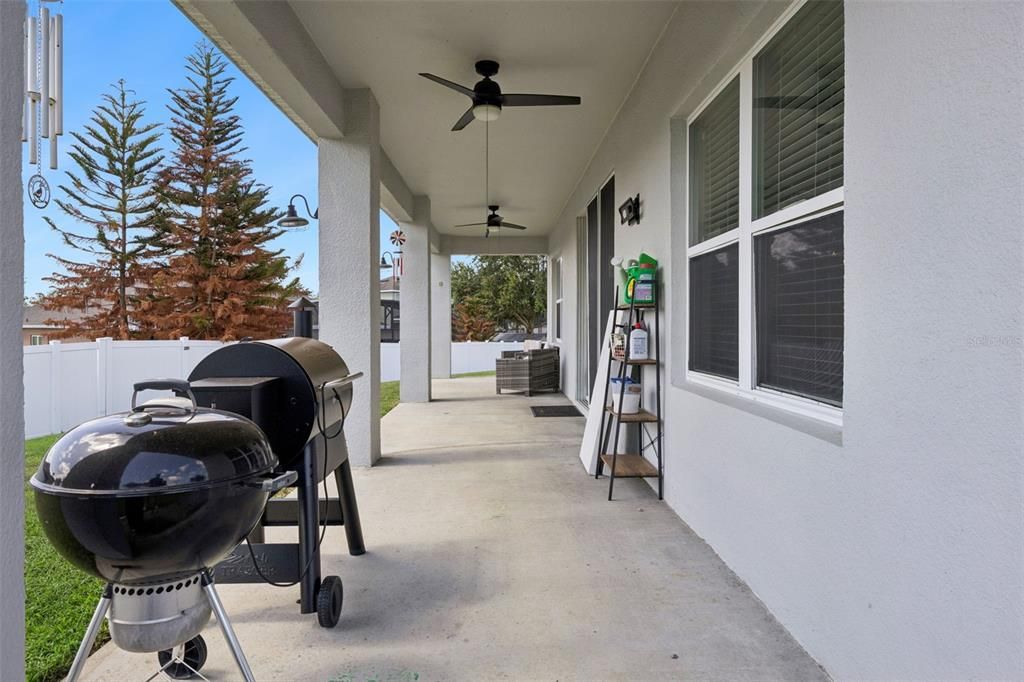 For Sale: $509,000 (4 beds, 2 baths, 2383 Square Feet)