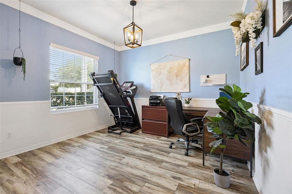 For Sale: $509,000 (4 beds, 2 baths, 2383 Square Feet)