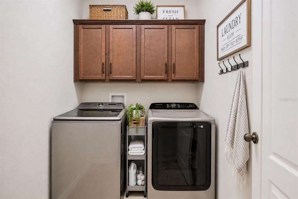 For Sale: $509,000 (4 beds, 2 baths, 2383 Square Feet)