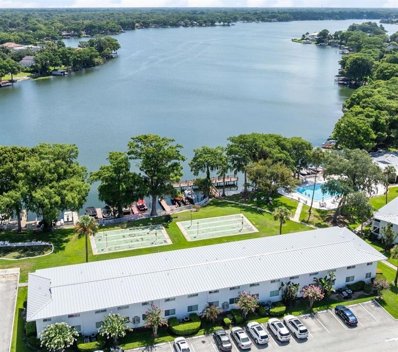 На продажу: $439,900 (2 спален, 1 ванн, 816 Квадратных фут)