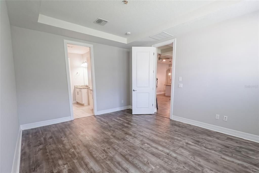 For Sale: $599,000 (3 beds, 2 baths, 2104 Square Feet)