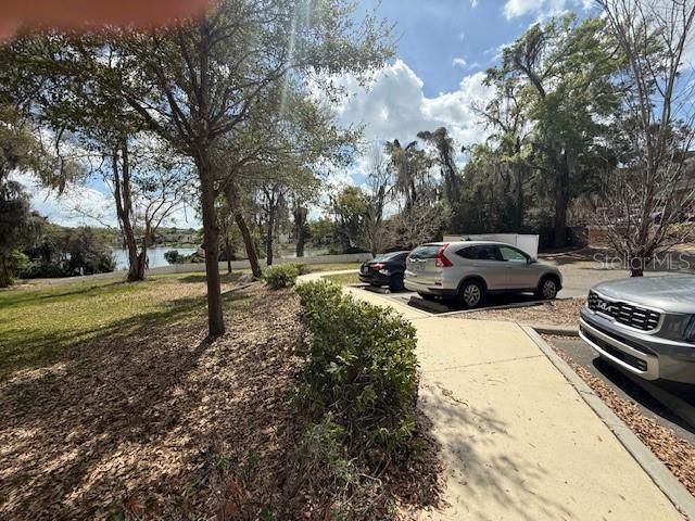 En Venta: $750,000 (0.89 acres)