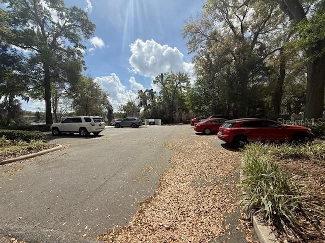 En Venta: $750,000 (0.89 acres)