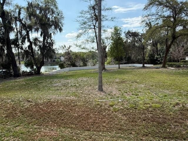 En Venta: $750,000 (0.89 acres)