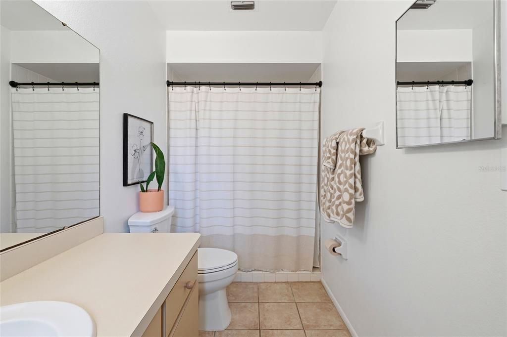 For Sale: $589,000 (3 beds, 2 baths, 1519 Square Feet)