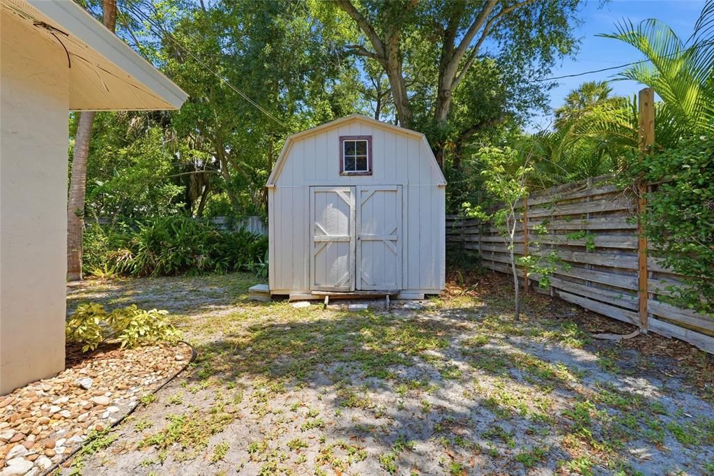 For Sale: $589,000 (3 beds, 2 baths, 1519 Square Feet)