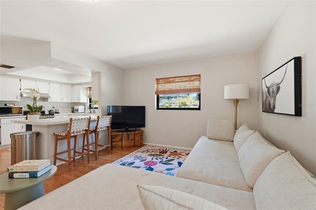 For Sale: $589,000 (3 beds, 2 baths, 1519 Square Feet)
