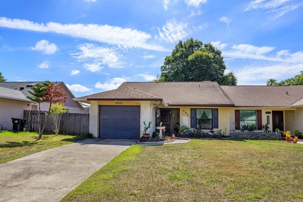 For Sale: $299,000 (3 beds, 2 baths, 1079 Square Feet)