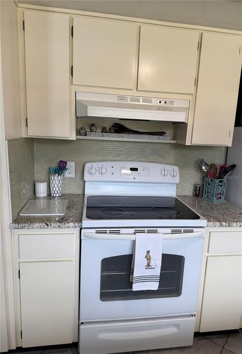 For Sale: $255,000 (2 beds, 2 baths, 1188 Square Feet)
