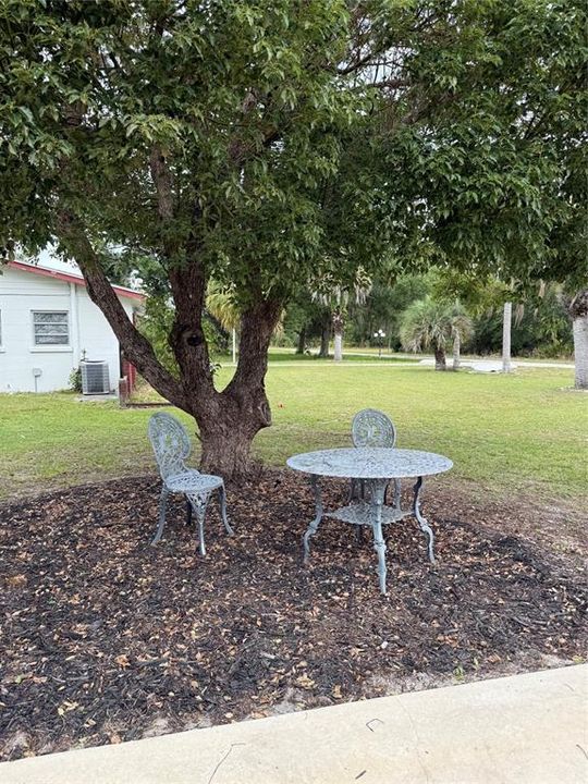For Sale: $255,000 (2 beds, 2 baths, 1188 Square Feet)