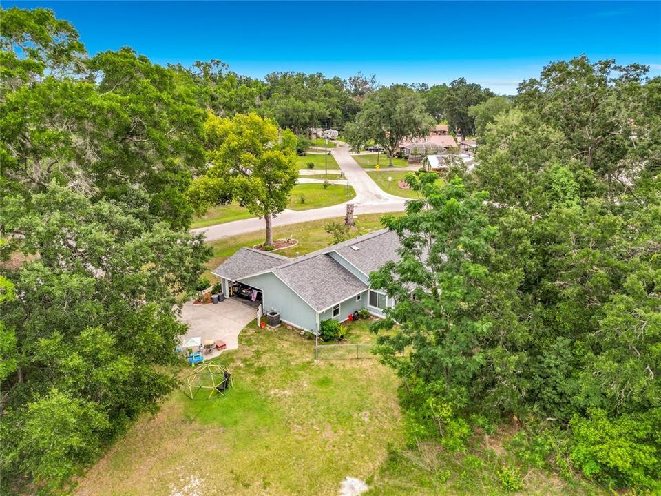 For Sale: $289,500 (2 beds, 2 baths, 1934 Square Feet)
