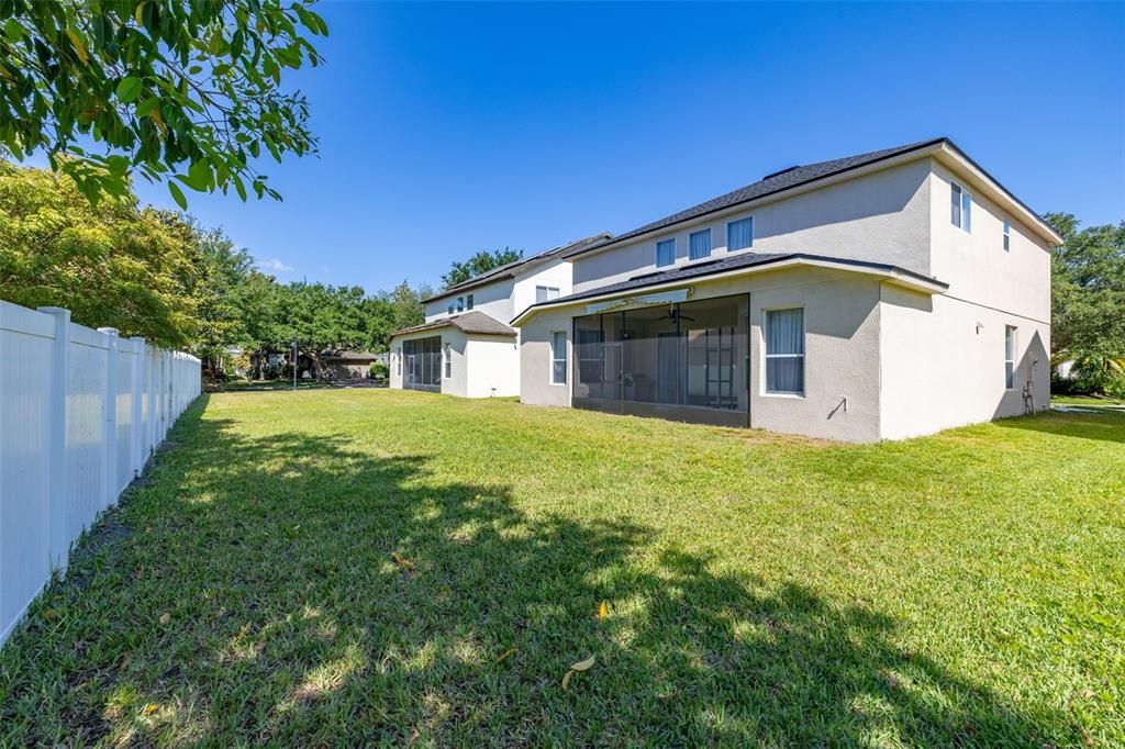 For Sale: $699,000 (5 beds, 3 baths, 2692 Square Feet)