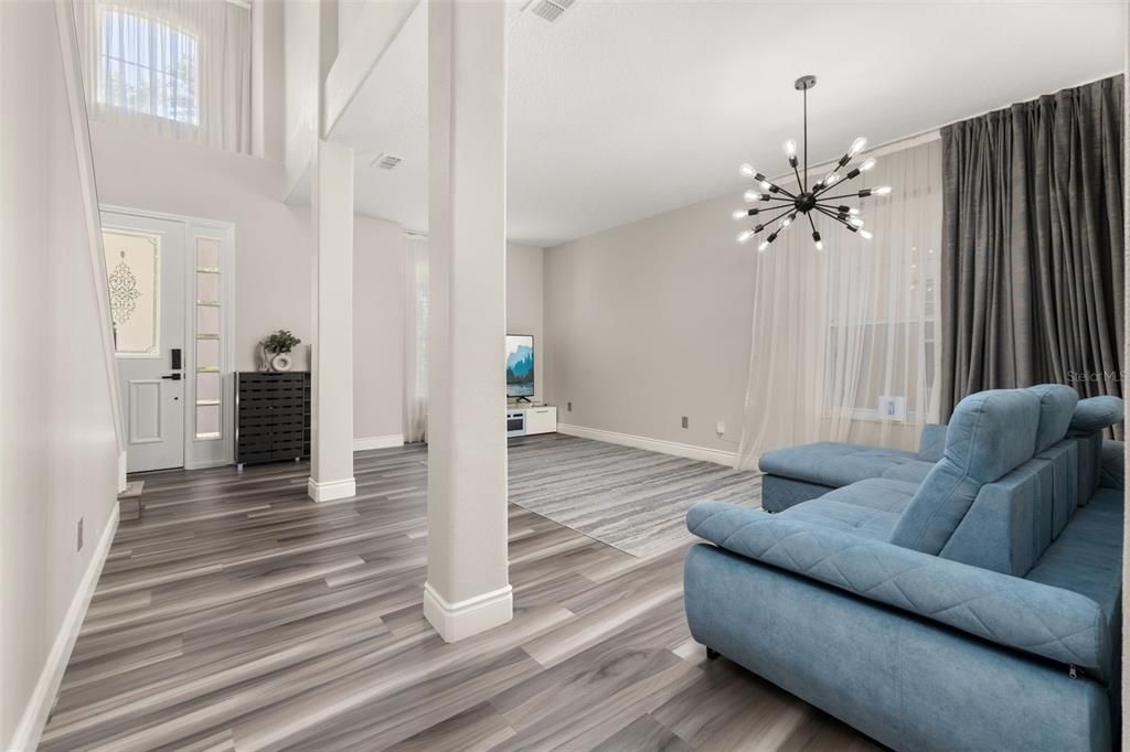 For Sale: $699,000 (5 beds, 3 baths, 2692 Square Feet)