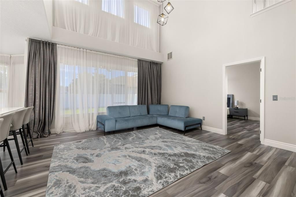 For Sale: $699,000 (5 beds, 3 baths, 2692 Square Feet)