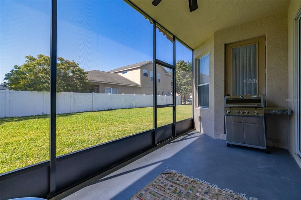 For Sale: $699,000 (5 beds, 3 baths, 2692 Square Feet)
