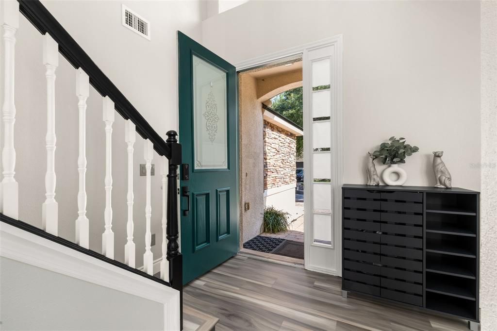 For Sale: $699,000 (5 beds, 3 baths, 2692 Square Feet)