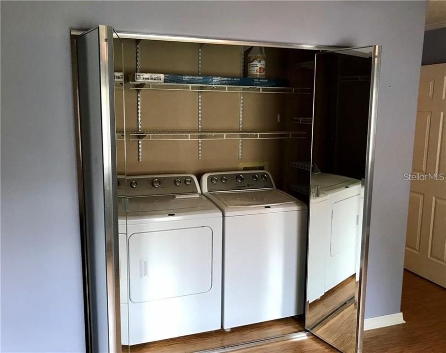 For Sale: $179,000 (2 beds, 2 baths, 1000 Square Feet)