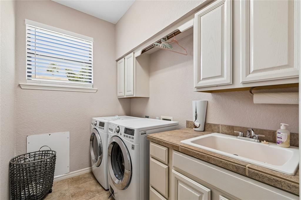For Sale: $620,000 (3 beds, 2 baths, 2144 Square Feet)