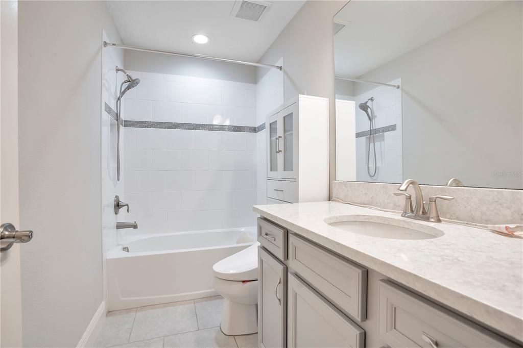 For Rent: $3,400 (5 beds, 4 baths, 3616 Square Feet)