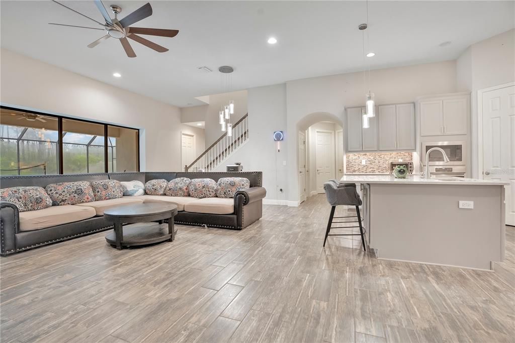 For Rent: $3,400 (5 beds, 4 baths, 3616 Square Feet)