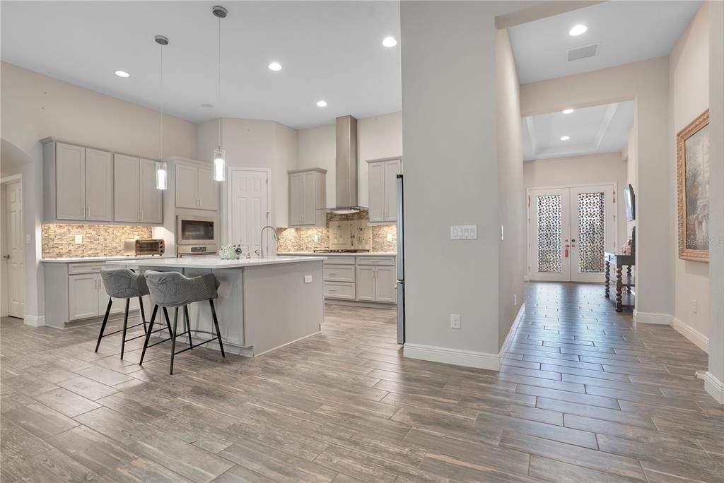 For Rent: $3,400 (5 beds, 4 baths, 3616 Square Feet)