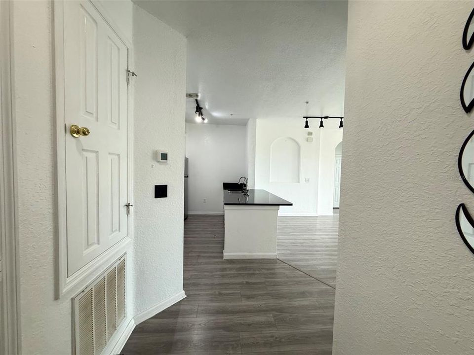 En Venta: $240,000 (3 camas, 2 baños, 1248 Pies cuadrados)