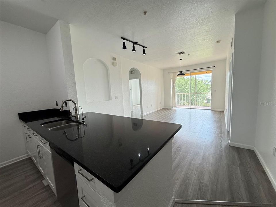 En Venta: $240,000 (3 camas, 2 baños, 1248 Pies cuadrados)