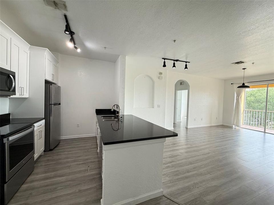 En Venta: $240,000 (3 camas, 2 baños, 1248 Pies cuadrados)
