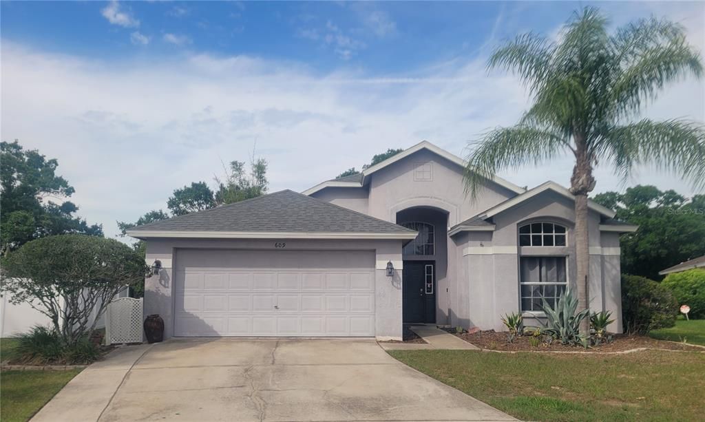 For Rent: $2,400 (3 beds, 2 baths, 1790 Square Feet)
