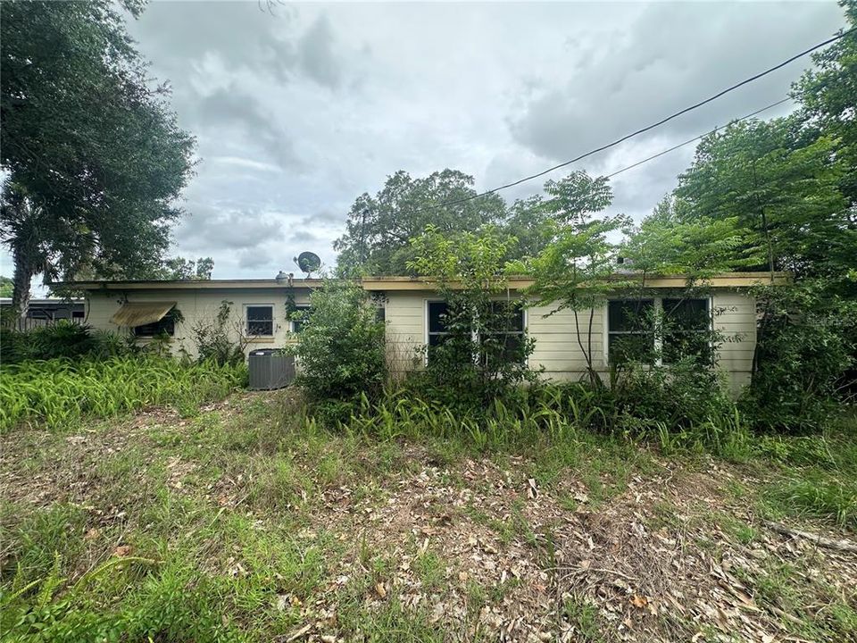 For Sale: $409,000 (3 beds, 2 baths, 1859 Square Feet)