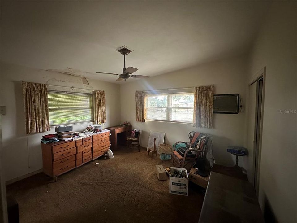 For Sale: $409,000 (3 beds, 2 baths, 1859 Square Feet)