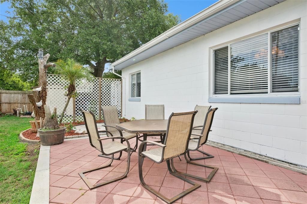For Sale: $439,900 (3 beds, 2 baths, 1482 Square Feet)