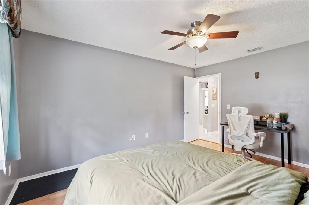 For Sale: $439,900 (3 beds, 2 baths, 1482 Square Feet)