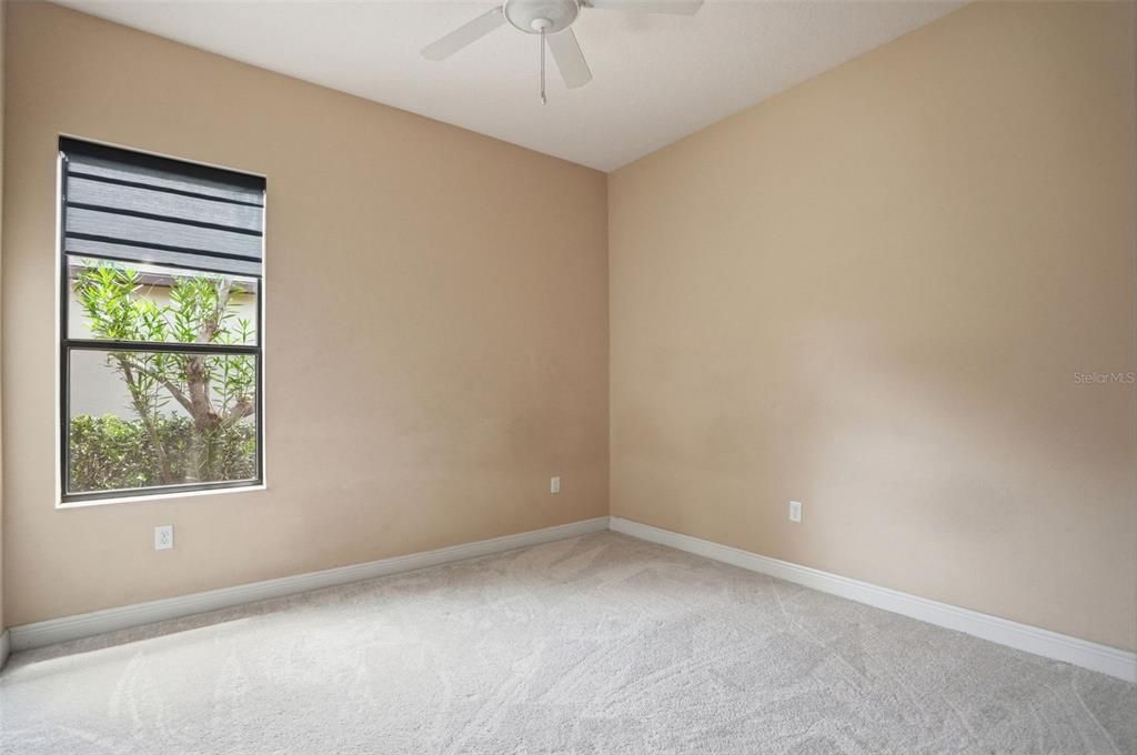En Venta: $429,900 (4 camas, 3 baños, 2181 Pies cuadrados)