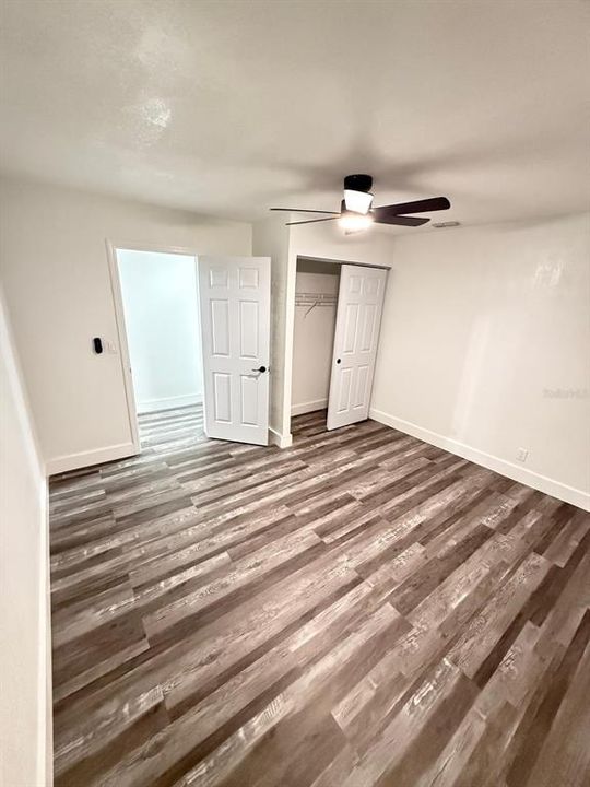 For Sale: $510,000 (6 beds, 3 baths, 1948 Square Feet)