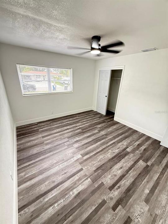 For Sale: $510,000 (6 beds, 3 baths, 1948 Square Feet)