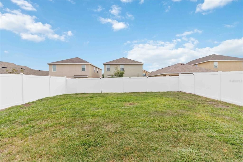 For Sale: $362,500 (4 beds, 2 baths, 2328 Square Feet)