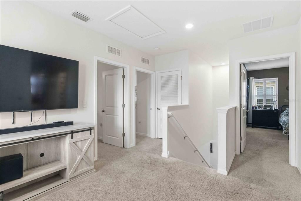 For Sale: $362,500 (4 beds, 2 baths, 2328 Square Feet)
