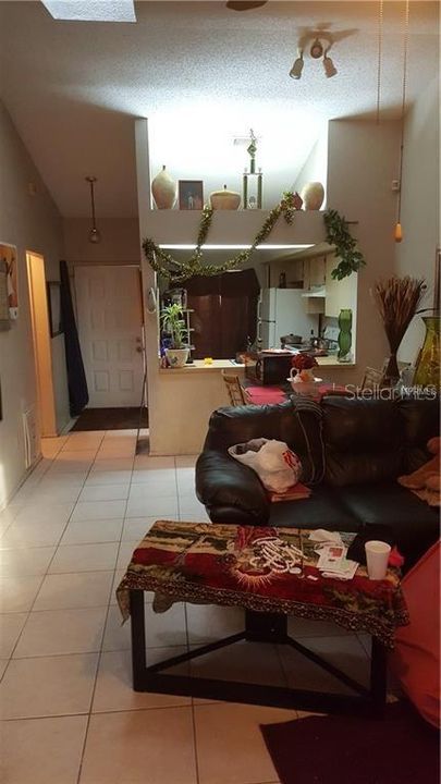For Sale: $120,000 (2 beds, 2 baths, 868 Square Feet)