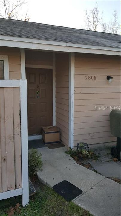 For Sale: $120,000 (2 beds, 2 baths, 868 Square Feet)