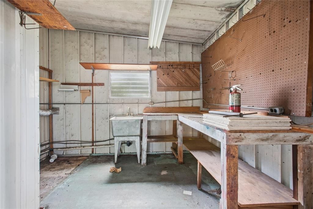 На продажу: $169,900 (2 спален, 2 ванн, 1056 Квадратных фут)