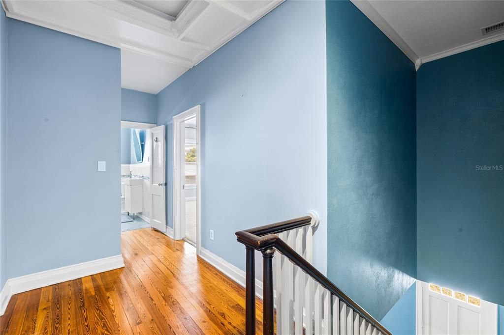 For Sale: $415,000 (3 beds, 1 baths, 3100 Square Feet)