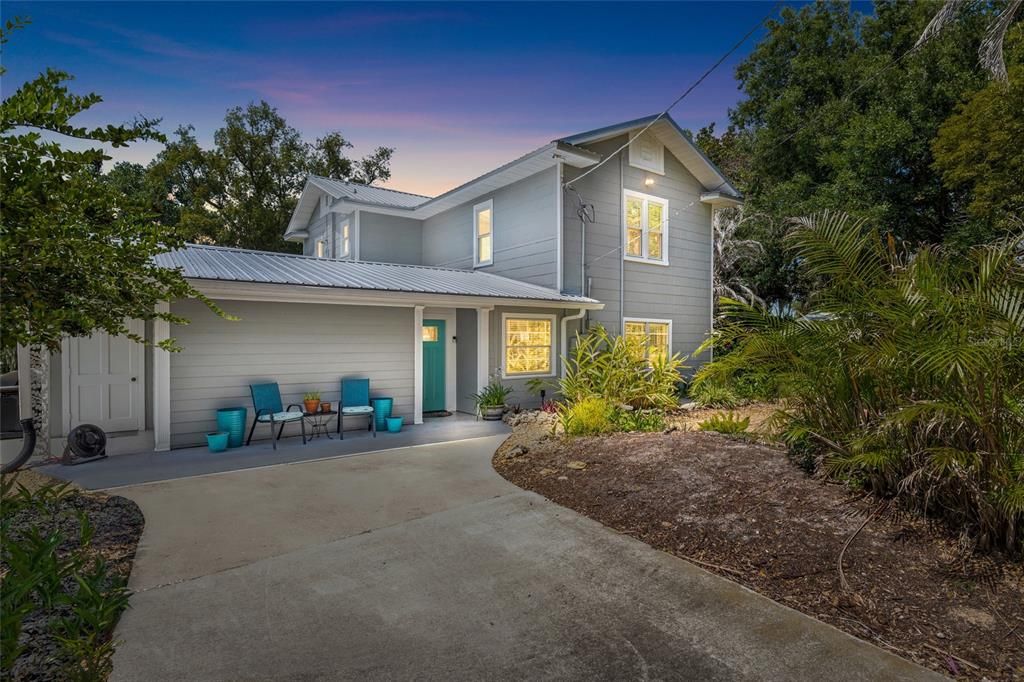 For Sale: $415,000 (3 beds, 1 baths, 3100 Square Feet)